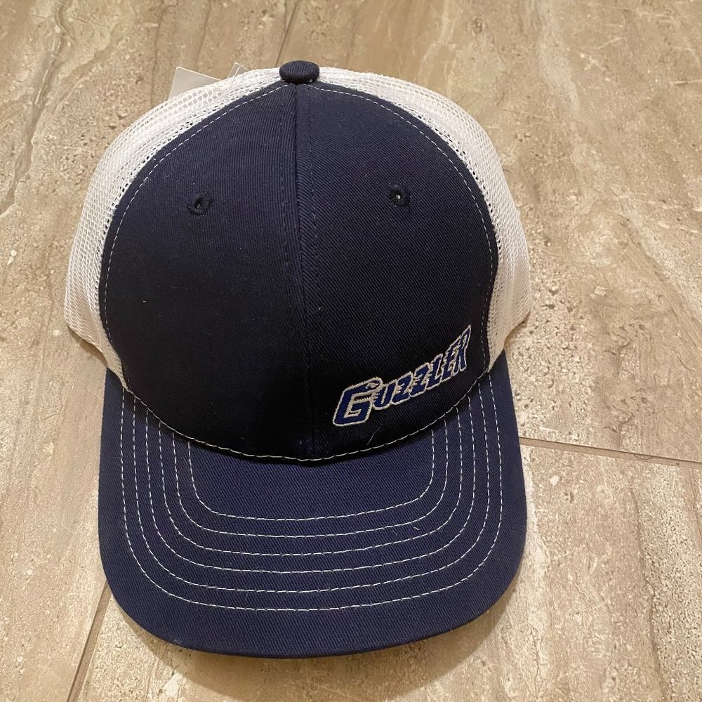 SnapBack navy blue white hat